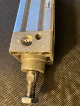 2 x pneumatický válec SMC - 3