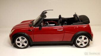 1:32 Rarita Mini Cooper Cabrio od Hot Wheels red - 3