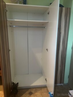 Šatní skříň - 3