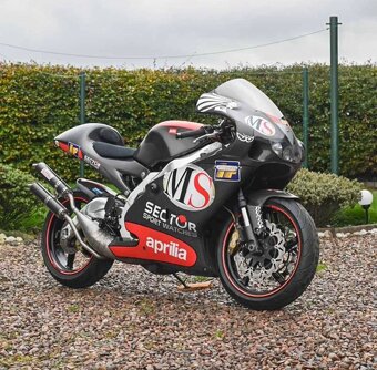 Aprilia rs 250 - 3