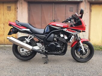 YAMAHA FZS 600 S FAZER - 3