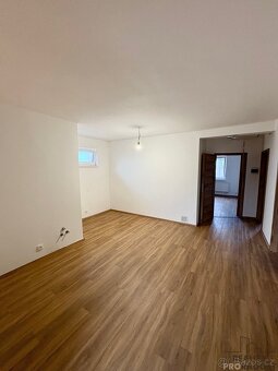 Prodej novostavby Zaječí s apartmány a vinným sklepem - 3