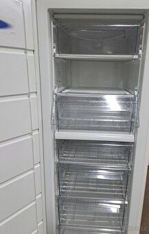 Mrazák 7 šup. Privileg oko_energiesparer. - 3