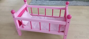Dřevěná postýlka pro panenky - 3