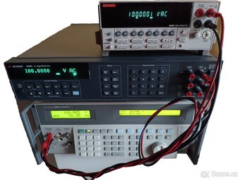 # Přesný 6½ místný multimetr KEITHLEY 2000 # - 3