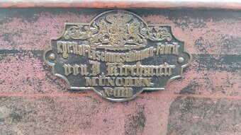 Historická dvoukolová ruční hasičská stříkačka - 3