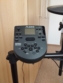 Elektronická bicí souprava Alesis - 3