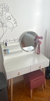 Toaletní stolek se zrcadlem Scandi - 3