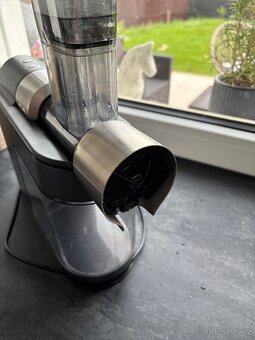 Odšťavňovač Philips HR 1946 - 3