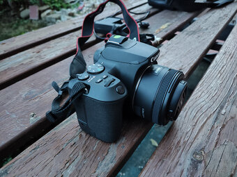 Canon EOS 250D - 3