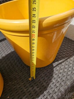 Dva keramické květináče, výška 23 cm - 3