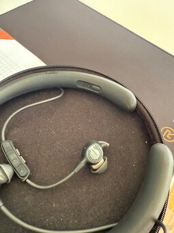 Sluchátka BOSE QuietControl 30 - 3