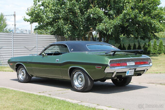1970 Dodge Challenger R/T SE 383 V8, manuál - 3