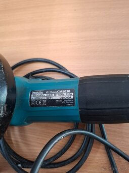 Makita GA5030 úhlová bruska v kufru - 3