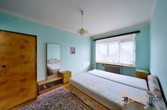 Prodej rodinného domu 238 m², pozemek 692 m² - 3