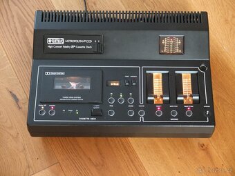 Eumig Metropolitan CCD Stereo kazetový magnetofon (1977) - 3