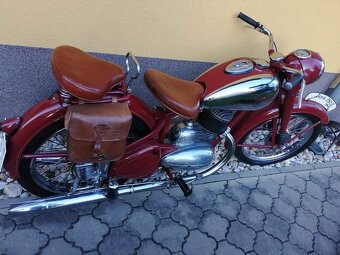 Jawa 250-11 pérák 1949 po kompletní renovaci - 3