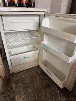 Zanussi malá lednice s mrazákem - 3