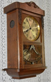 Starožitné skříňové hodiny Gustav Becker 1920 - 3