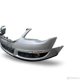 Přední nárazník stříbrná LA7W VW Passat B6 r.v. 2007 - 3