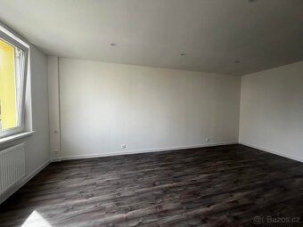 Byt 3+kk k pronájmu - 3