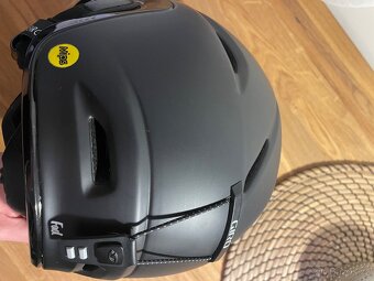 Helma lyžařská Giro - 3