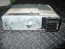 BMW E30 dobové rádio a hřebenové řízení - 3