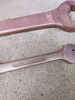 Ploché klíče 36 x 41 bronz - 3