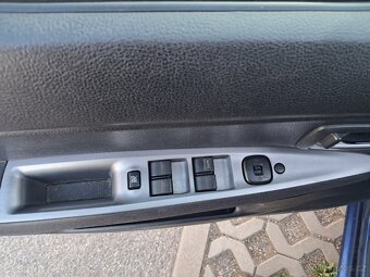 Mazda2 - 3