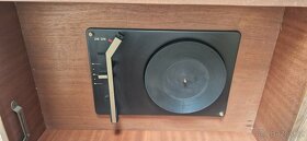 Radio s gramofonem hrací skříň Akord 104 - 3