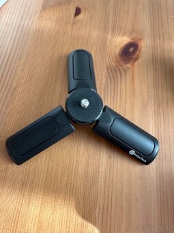 Prodám stabilizátor Feiyu Vlog Pocket 2 včetně mini stativu - 3