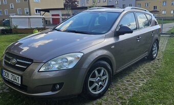Kia Ceed 1,6 CRDi SW Původ ČR 1.majitel - 3