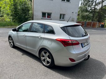Hyundai i30 kombi - 1.6 MPI 88kw 2016 - 3