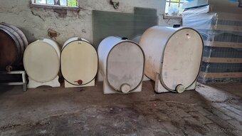 plastové nádoby sudy 150, 225, 300 a 500 litrů - 3