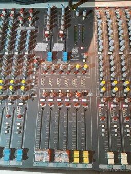 Mixážní pult + párák - 3