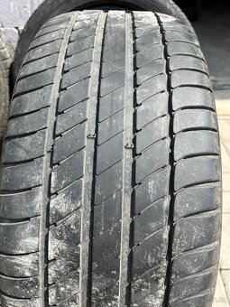 Pneu 225/50/17 - 3