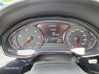 prodám Audi A8 4.2TDI V8 (rok výroby 2016) TOP VÝBAVA (možno - 3