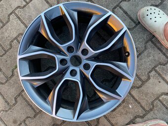 originální alu disk Škoda 5x112 R19 Crater - 3