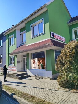 Salon v centru města Bzenec - 3