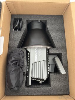 Aputure Amaran 100X LED video světlo - 3