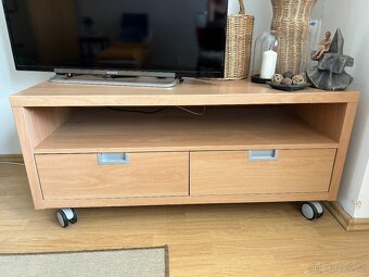 TV stolek IKEA - BESTA JAGRA - 3