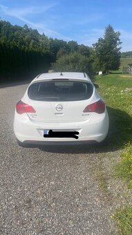 Opel Astra J R.2011 - 3