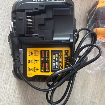 Aku vrtací kladivo DeWalt DCH273NT - 3
