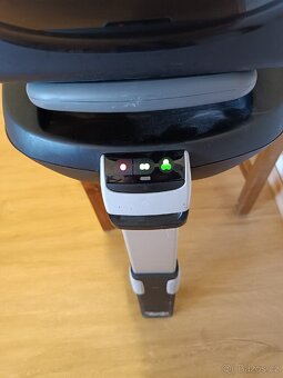 Autosedačka vajíčko maxi cosi + izofix familyfix - 3
