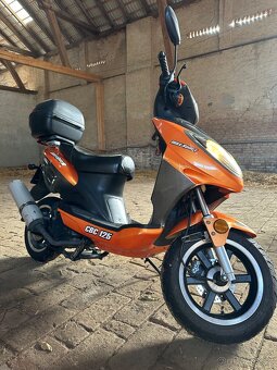 Skútr 125 - 3