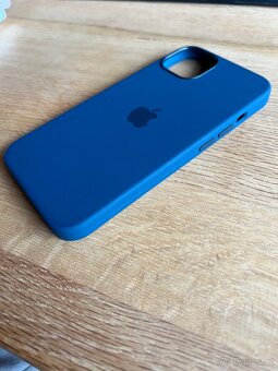 Originální kryt iPhone 13 - 3