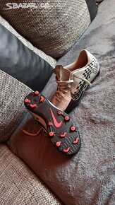 kopačky Nike -číslování nafoceno --stélka 23,5cm - 3