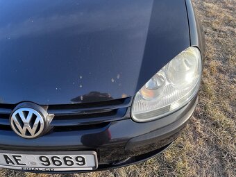 VW Golf 5 - 3