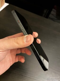 Apple iPhone 15 128GB - 3
