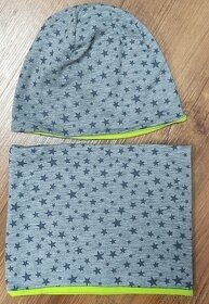 Oboustranná čepice + nákrčník, 3-5 let. Nákrčník nenošený. T - 3